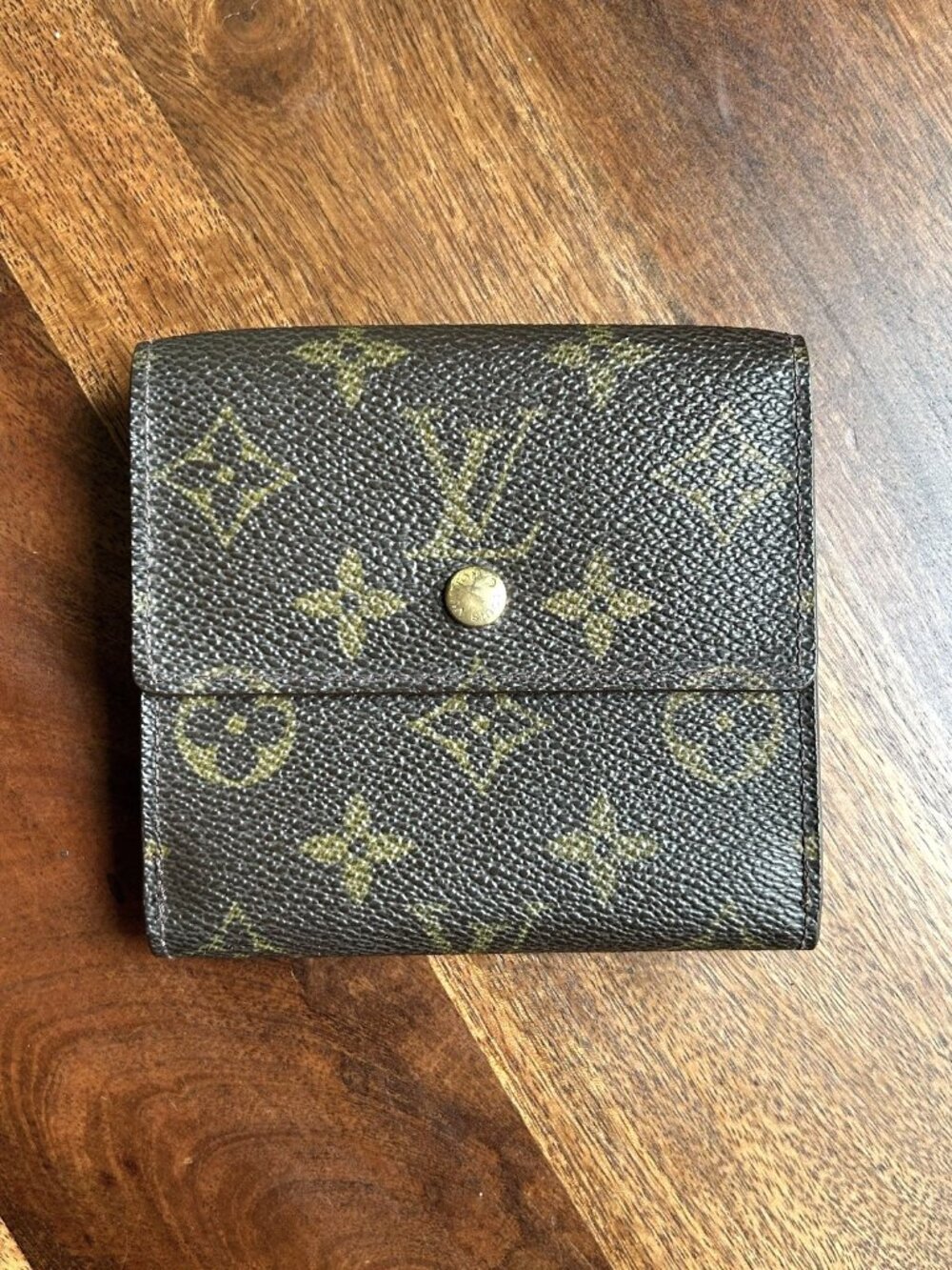 LOUIS VUITTON Monogram Elise Compact Wallet